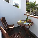 Flores 5 * Πλάγια ντε λας Αμέρικας